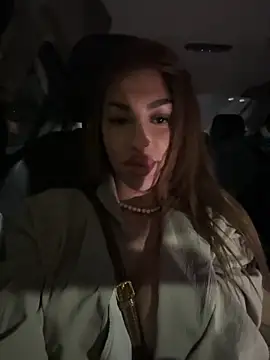 Candy flippp online show from 11, 10, 2025