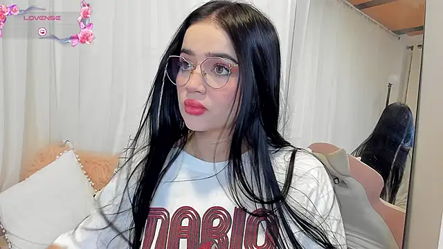  miasophie  online show from 5, 10, 2025