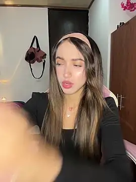 lunaa kiss19 online show from 8, 10, 2025