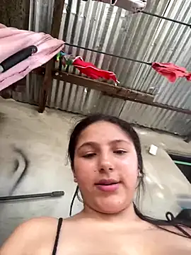 Snapshot of melissa_milkk chatting on 23, 10, 2025 melissa milkk online show from 23, 10, 2025