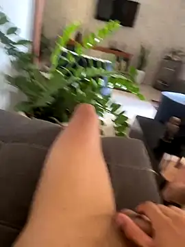 Snapshot of MCLZK chatting on 22, 11, 2025 MCLZK online show from 22, 11, 2025