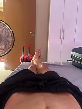 Snapshot of MCLZK chatting on 30, 11, 2025 MCLZK online show from 30, 11, 2025