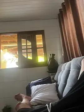 Snapshot of MCLZK chatting on 9, 1, 2026 MCLZK online show from 9, 1, 2026