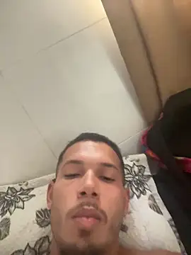 Snapshot of MCLZK chatting on 11, 2, 2026 MCLZK online show from 11, 2, 2026