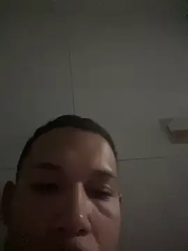 Snapshot of MCLZK chatting on 5, 3, 2026 MCLZK online show from 5, 3, 2026