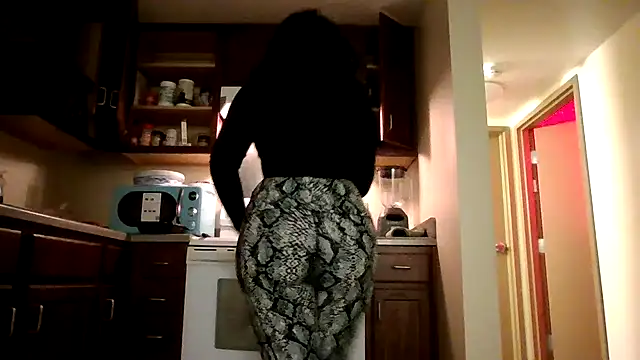 Snapshot of bellacagyal chatting on 26, 10, 2025 bellacagyal online show from 26, 10, 2025