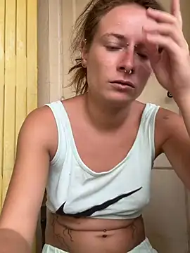 GoldenPussy1329 online show from 31, 7, 2026