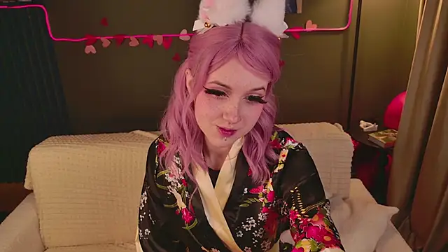 luna son online show from 18, 2, 2026