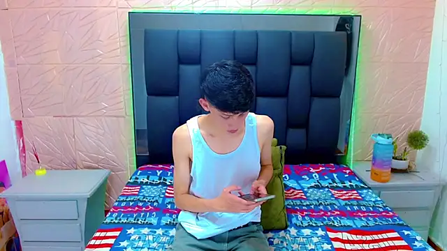 Snapshot of thaigo_twink38 chatting on 17, 10, 2025 thaigo twink38 online show from 17, 10, 2025