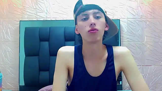 Snapshot of thaigo_twink38 chatting on 29, 11, 2025 thaigo twink38 online show from 29, 11, 2025