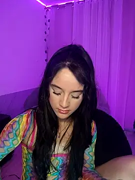 Snapshot of tamara_vald chatting on 24, 10, 2025 tamara vald online show from 24, 10, 2025