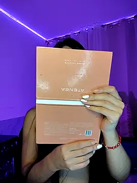 Snapshot of tamara_vald chatting on 14, 12, 2025 tamara vald online show from 14, 12, 2025