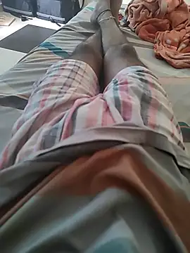 Snapshot of kiddoo99 chatting on 8, 10, 2025 kiddoo99 online show from 8, 10, 2025