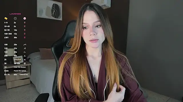 Alexandra-16 online show from 16, 10, 2025