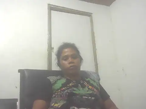 Hotmommax online show from 27, 9, 2025