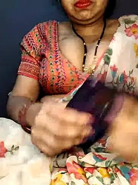 Snapshot of Hot__bhabhi_99 chatting on 12, 7, 2026 Hot bhabhi 99 online show from 12, 7, 2026