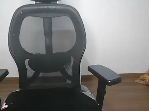 Snapshot of mooonlightbaby chatting on 19, 11, 2025 mooonlightbaby online show from 19, 11, 2025