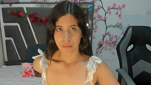 Snapshot of KendallMiller2 chatting on 17, 10, 2025 KendallMiller2 online show from 17, 10, 2025