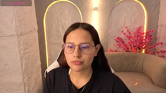 Nyx Tamy Tx  online show from 2, 10, 2025