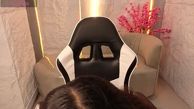 Nyx Tamy Tx  online show from 8, 10, 2025