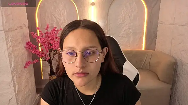 Nyx Tamy Tx  online show from 20, 10, 2025