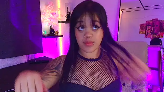 Sussyroxxx online show from 30, 7, 2026