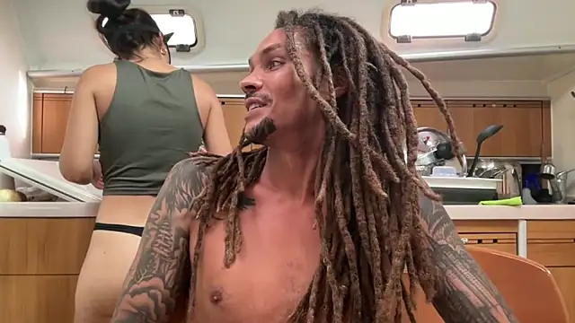 Snapshot of Monk_and_Mia chatting on 12, 10, 2025 Monk and Mia online show from 12, 10, 2025