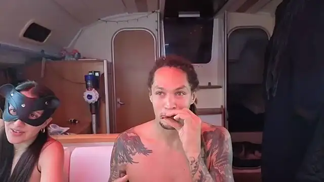 Snapshot of Monk_and_Mia chatting on 5, 12, 2025 Monk and Mia online show from 5, 12, 2025