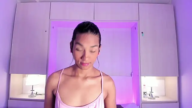 AnahiCollins online show from 29, 4, 2026