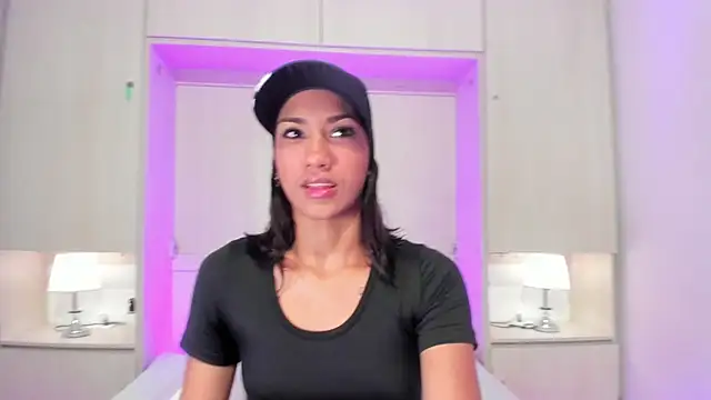 AnahiCollins online show from 17, 6, 2026