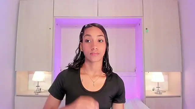 AnahiCollins online show from 10, 7, 2026