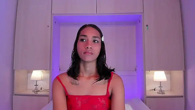 AnahiCollins online show from 23, 7, 2026