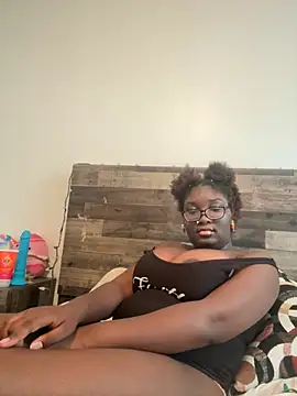 Snapshot of St4G1rL chatting on 11, 10, 2025 St4G1rL online show from 11, 10, 2025