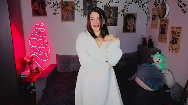 kira kick online show from 24, 10, 2025
