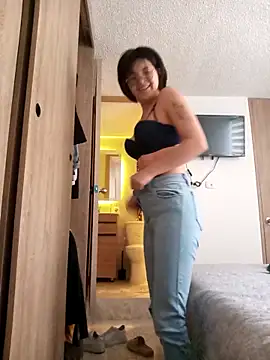 NamiDVelvet online show from 7, 10, 2025