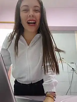 EmmaValencia  online show from 29, 5, 2026