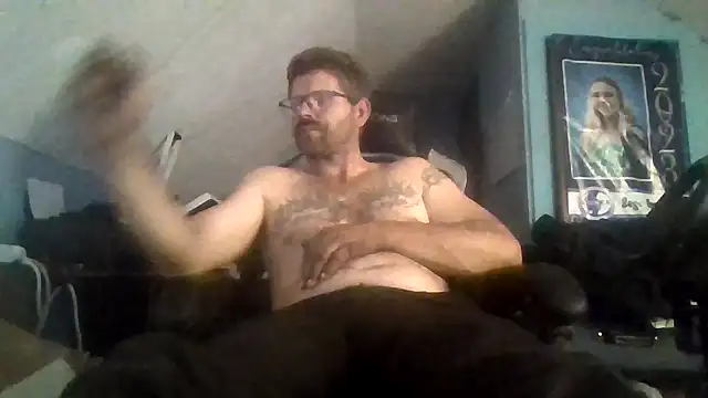 Snapshot of bigdickdaddy6911 chatting on 25, 10, 2025 bigdickdaddy6911 online show from 25, 10, 2025