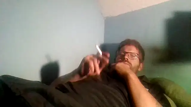 Snapshot of bigdickdaddy6911 chatting on 30, 10, 2025 bigdickdaddy6911 online show from 30, 10, 2025