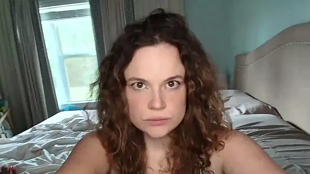 Snapshot of ClaireZX chatting on 6, 10, 2025 ClaireZX online show from 6, 10, 2025