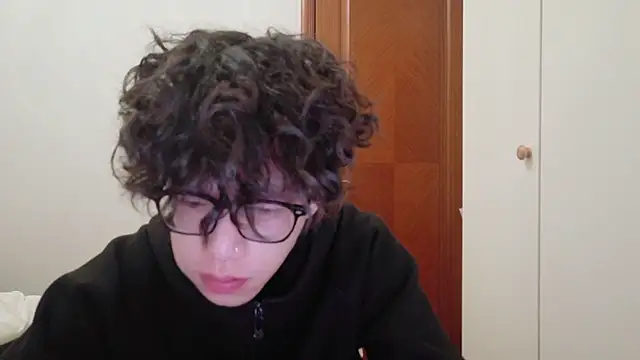 Snapshot of hangzi-0011 chatting on 24, 10, 2025 hangzi-0011 online show from 24, 10, 2025