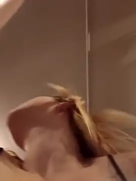 Queen2454 online show from 27, 2, 2026