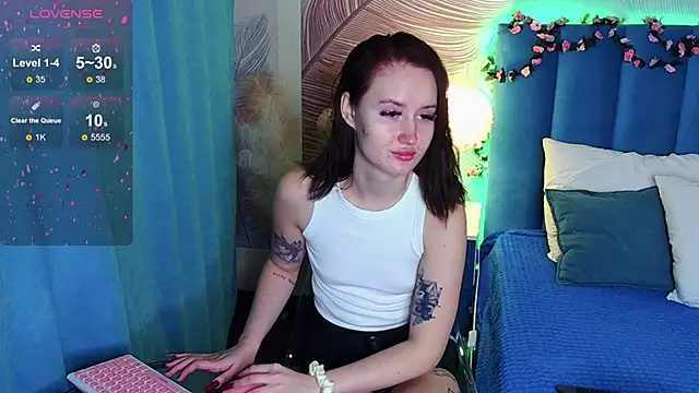 Snapshot of Kendal_foxy chatting on 21, 10, 2025 Kendal foxy online show from 21, 10, 2025
