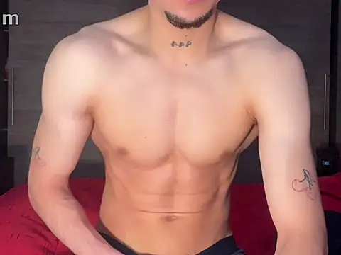strongManLatino online show from 9, 5, 2026