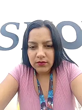 Snapshot of Sexy_Nayra_outdoors chatting on 20, 10, 2025 Sexy Nayra outdoors online show from 20, 10, 2025