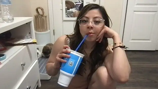 Snapshot of bunnygorl12 chatting on 11, 3, 2026 bunnygorl12 online show from 11, 3, 2026