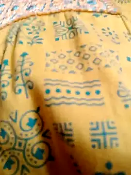 Snapshot of harinisree chatting on 3, 11, 2025 harinisree online show from 3, 11, 2025