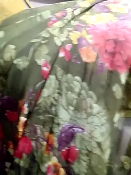 Snapshot of harinisree chatting on 19, 11, 2025 harinisree online show from 19, 11, 2025