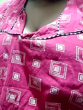 Snapshot of harinisree chatting on 18, 12, 2025 harinisree online show from 18, 12, 2025