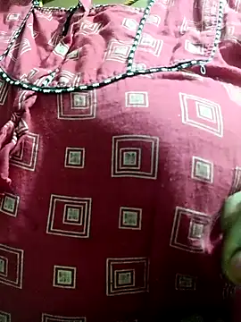 Snapshot of harinisree chatting on 20, 12, 2025 harinisree online show from 20, 12, 2025