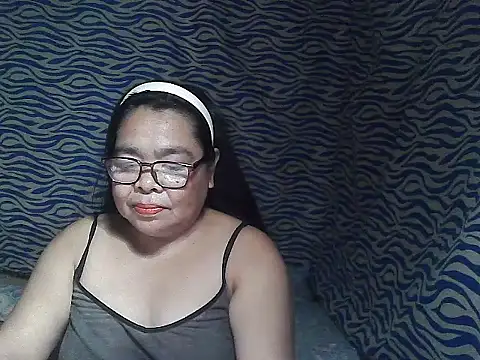 Snapshot of cris_tita chatting on 6, 1, 2026 cris tita online show from 6, 1, 2026